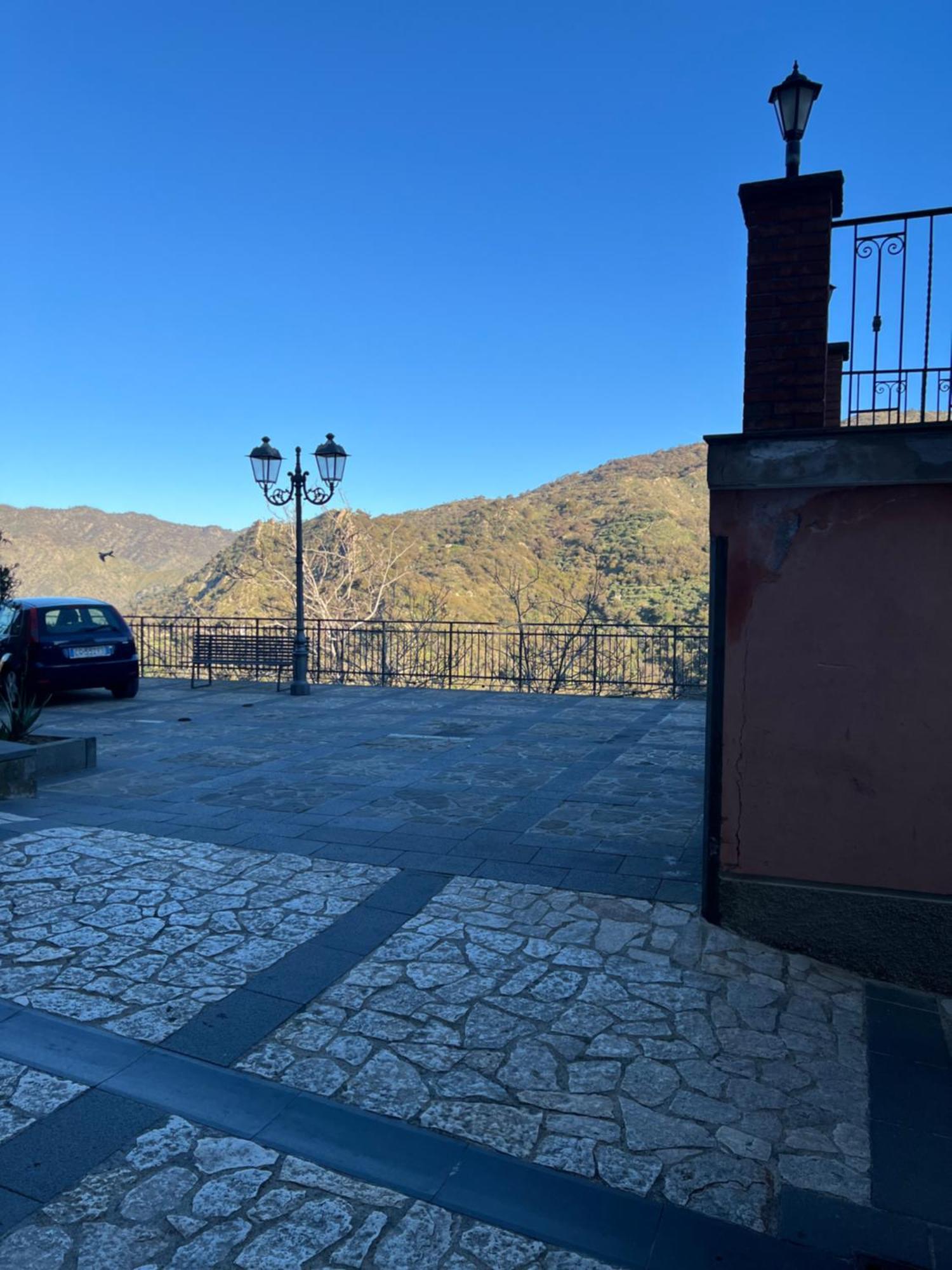 Casa Belvedere Motta Camastra Gole Alcantara エクステリア 写真