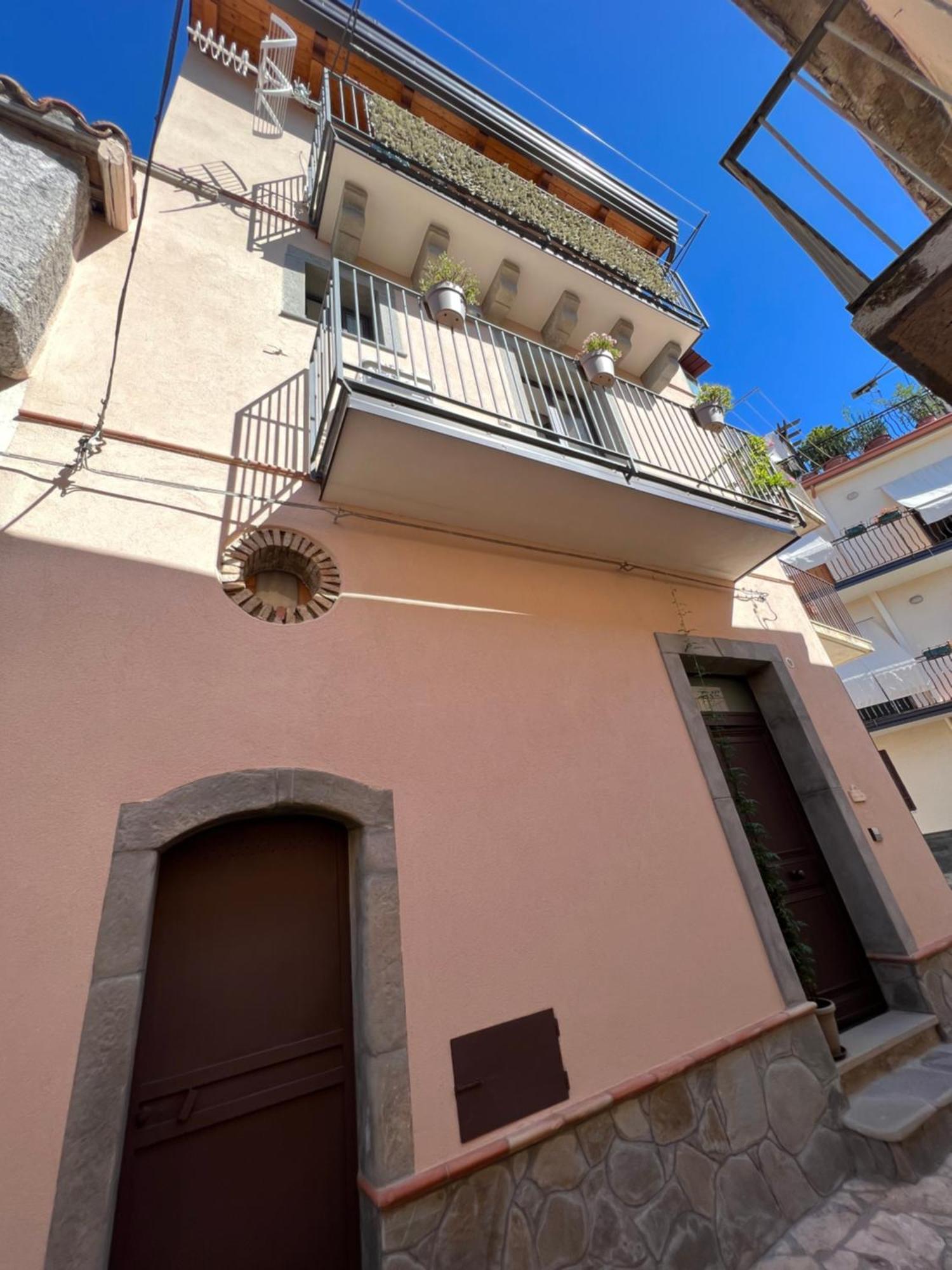 Casa Belvedere Motta Camastra Gole Alcantara エクステリア 写真